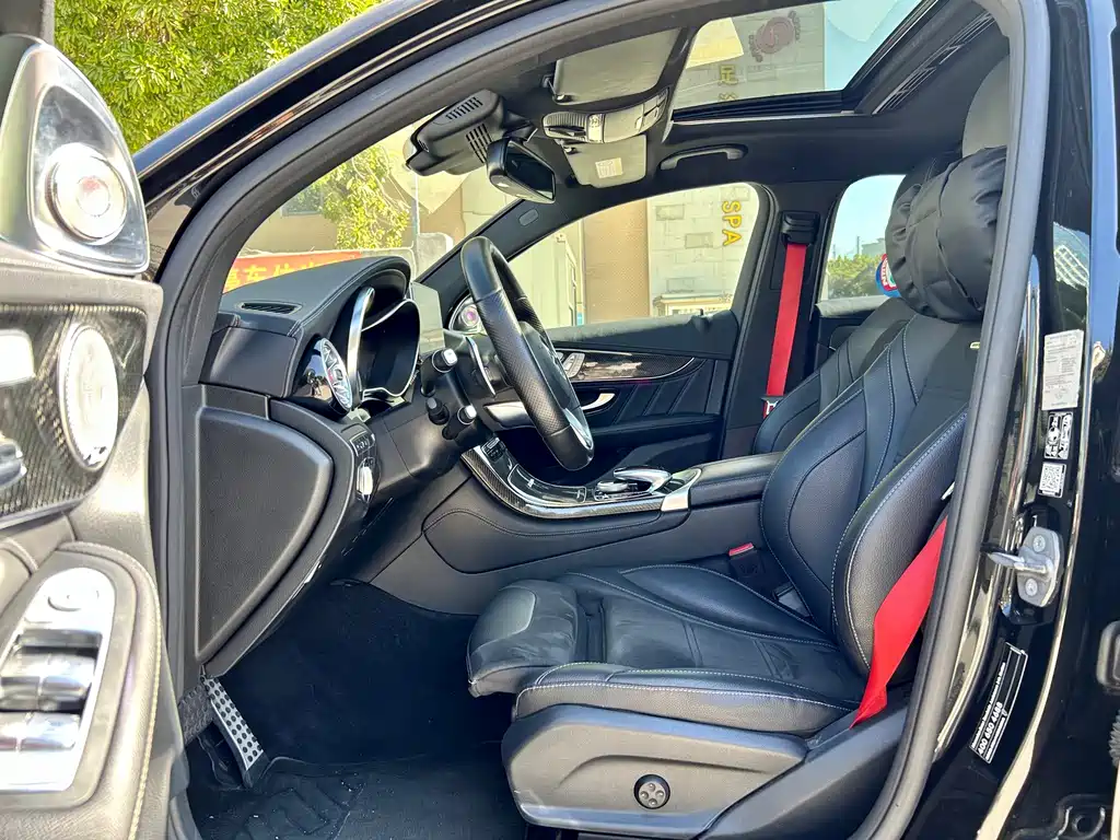 MERCEDES-BENZ GLC COUPE AMG