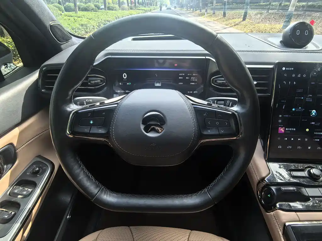 NIO ES8 — миниатюра 16