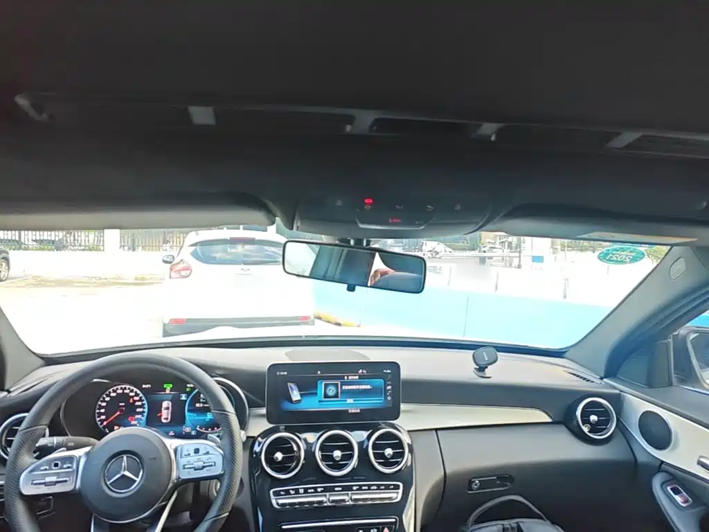 Mercedes-Benz C-Class — миниатюра 18