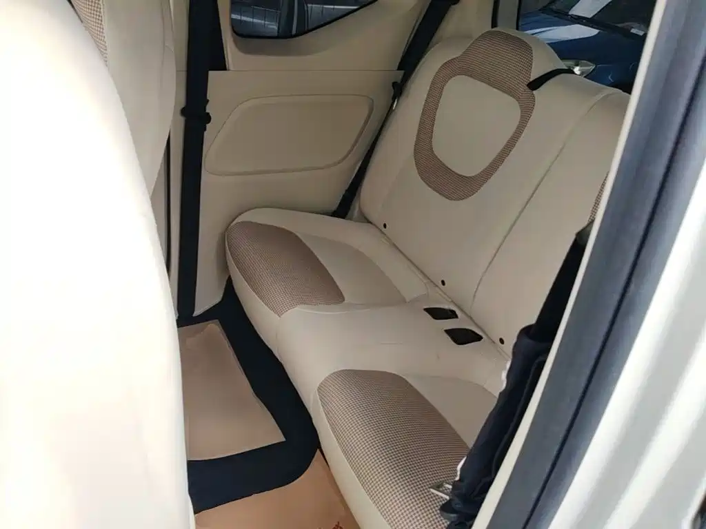 Wuling MINIEV — миниатюра 17
