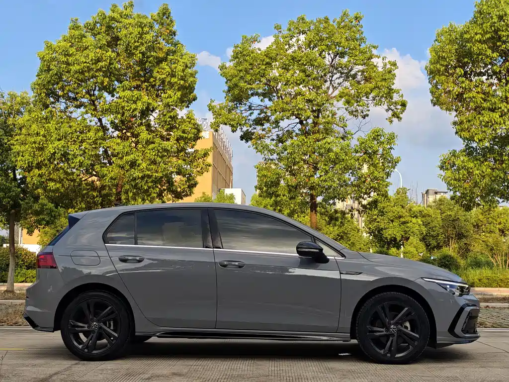 Volkswagen Golf — миниатюра 4
