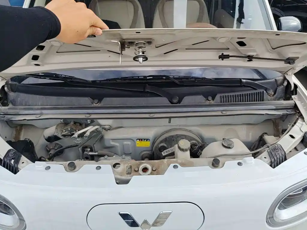 Wuling MINIEV — миниатюра 20