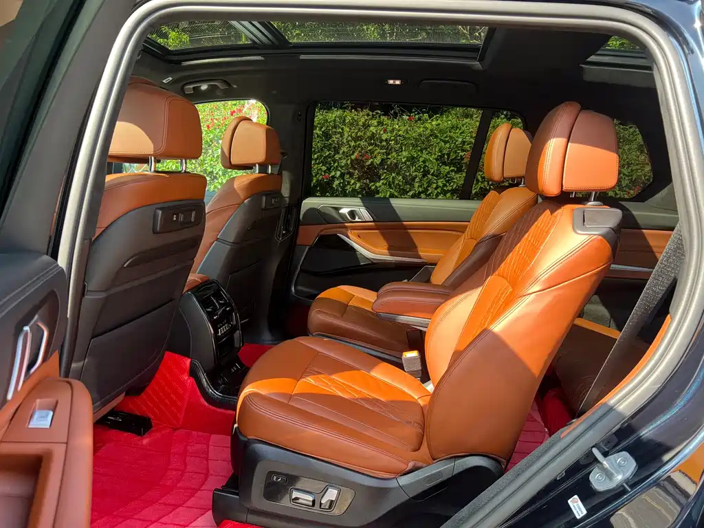 BMW X7 — миниатюра 6
