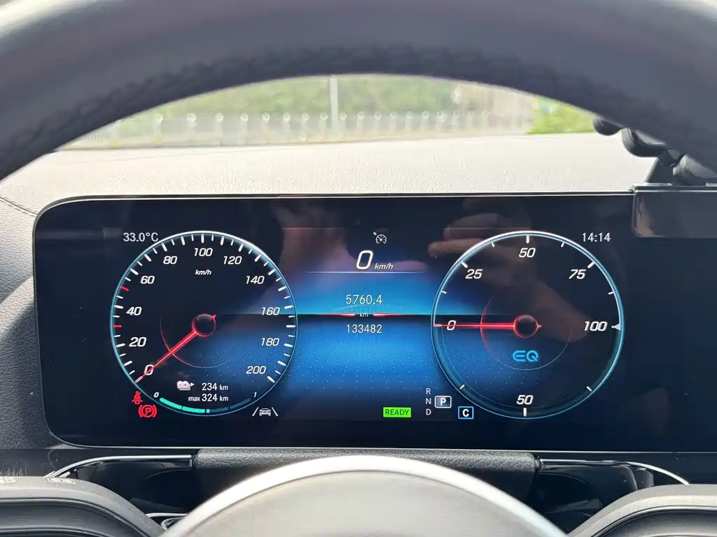 Mercedes-Benz EQA — миниатюра 9