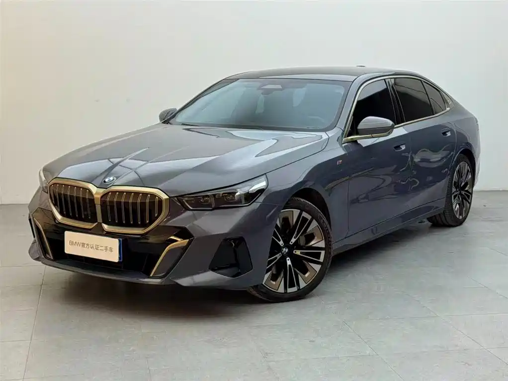 BMW 5 Series 2024