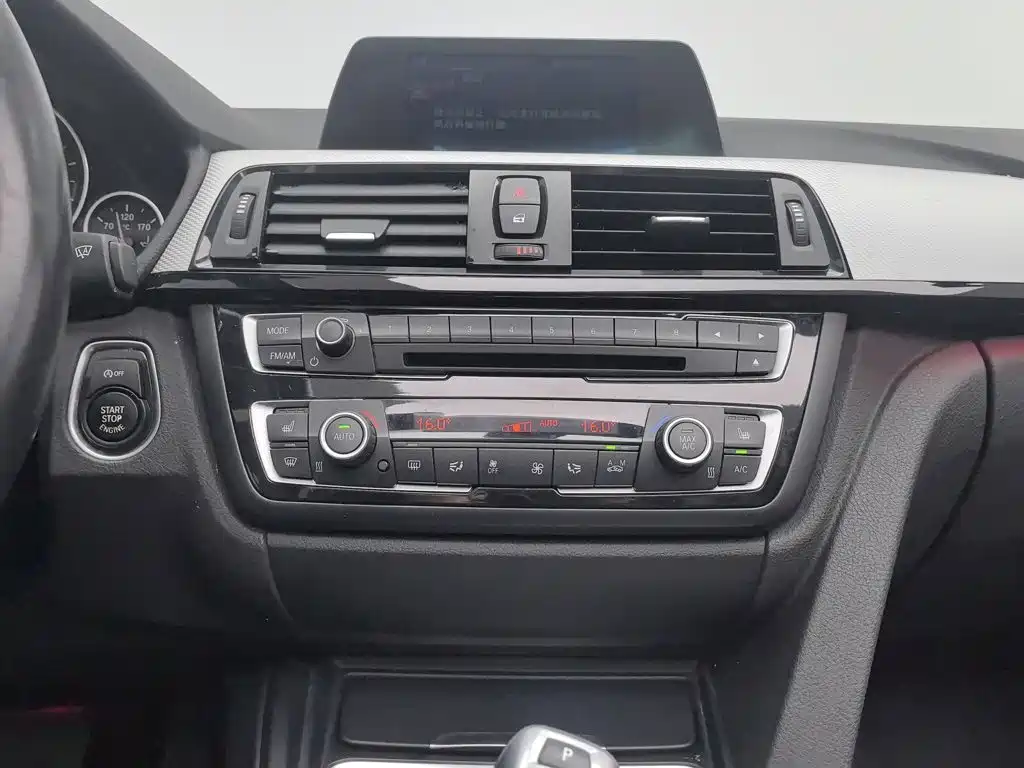 BMW 4 Series — миниатюра 12