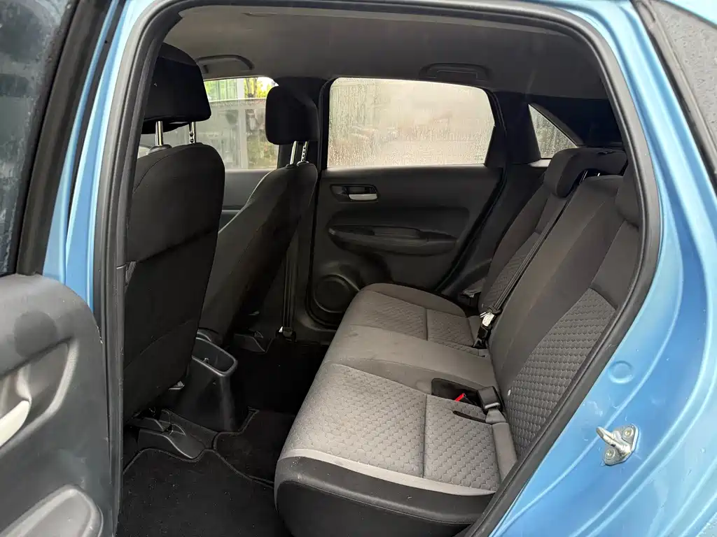 Honda Fit - фото 6