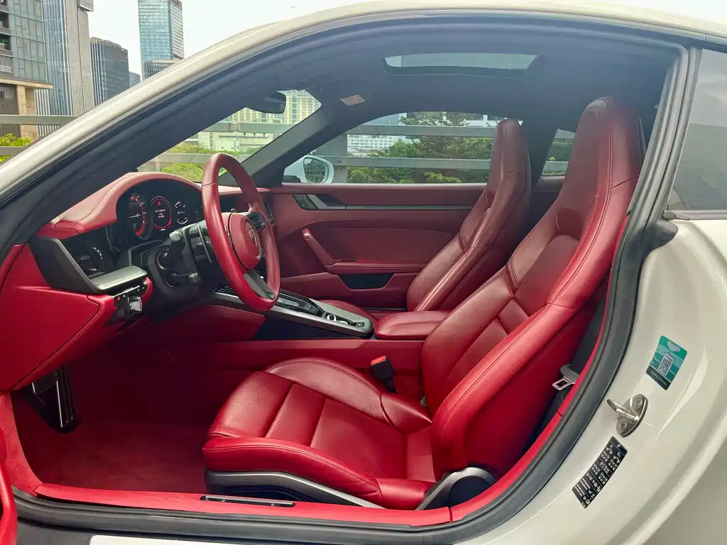 Porsche 911 2020 Carrera 3.0T