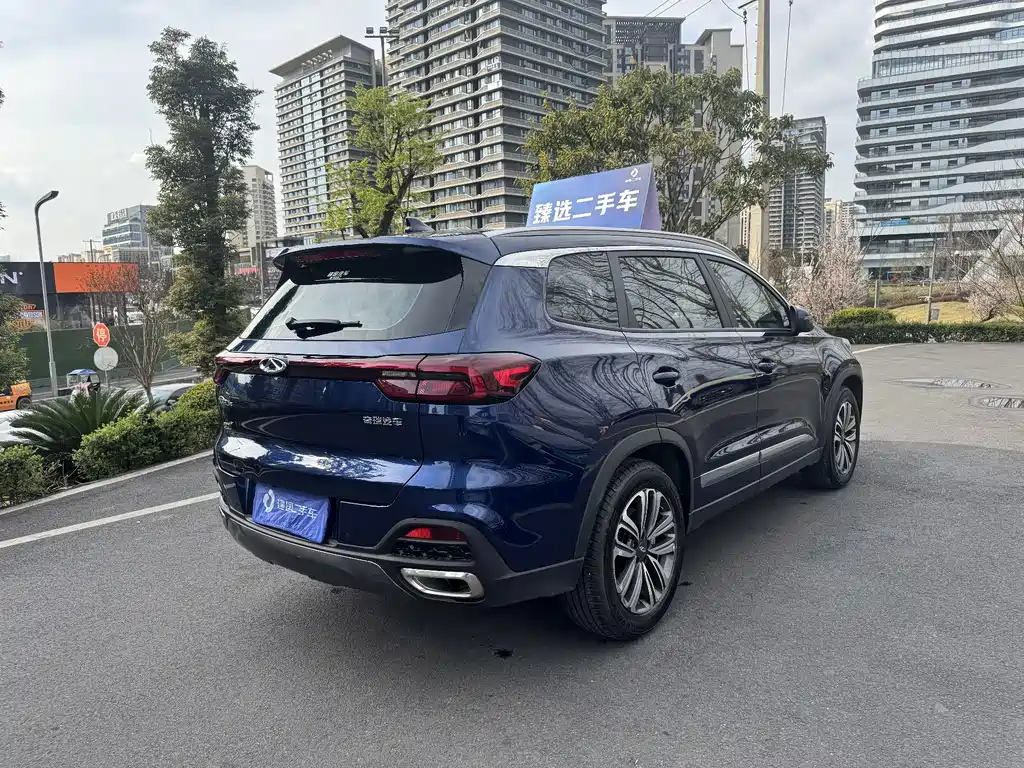 CHERY TIGGO 8
