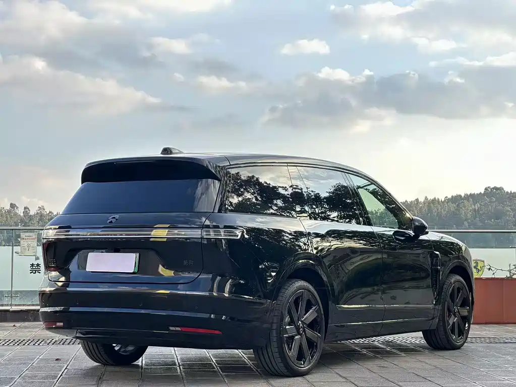 NIO ES8 — миниатюра 4