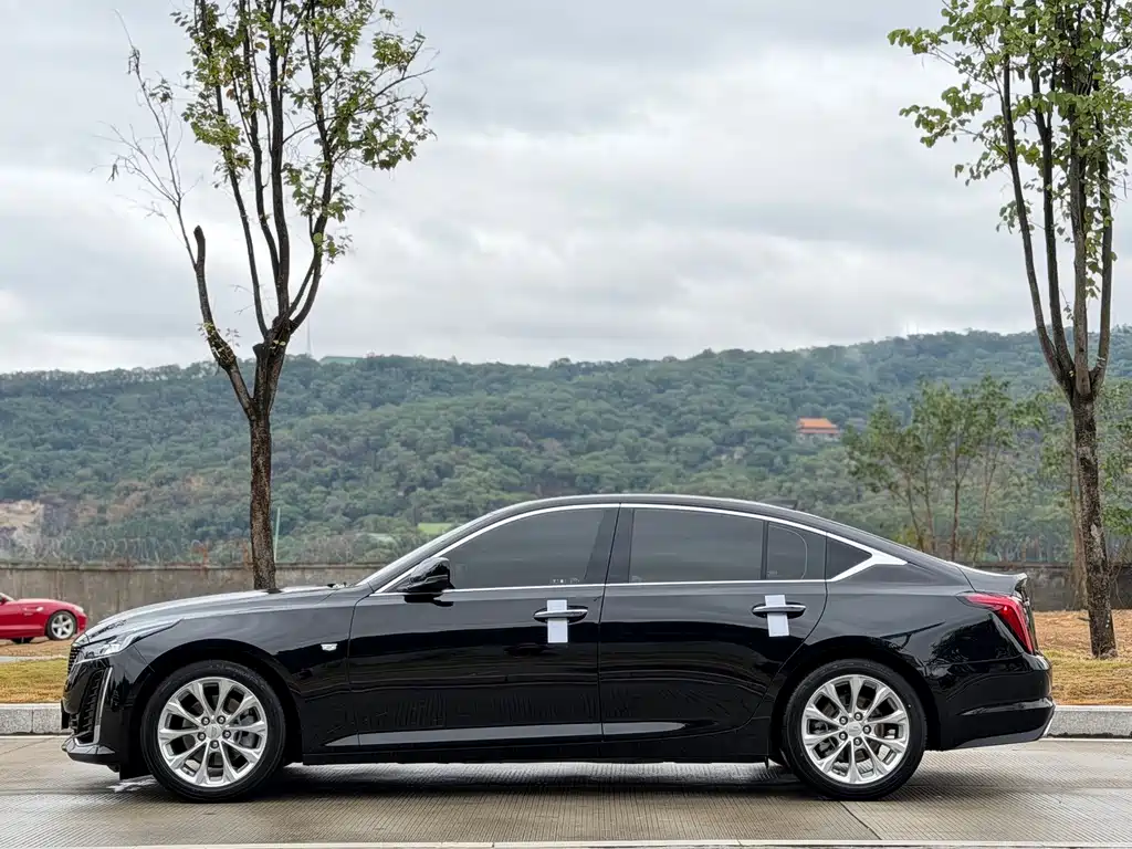 Cadillac CT5 — миниатюра 5