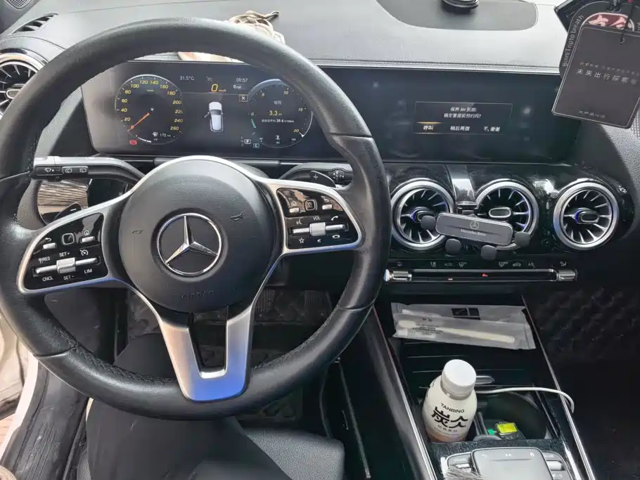 Mercedes-Benz GLA — миниатюра 12