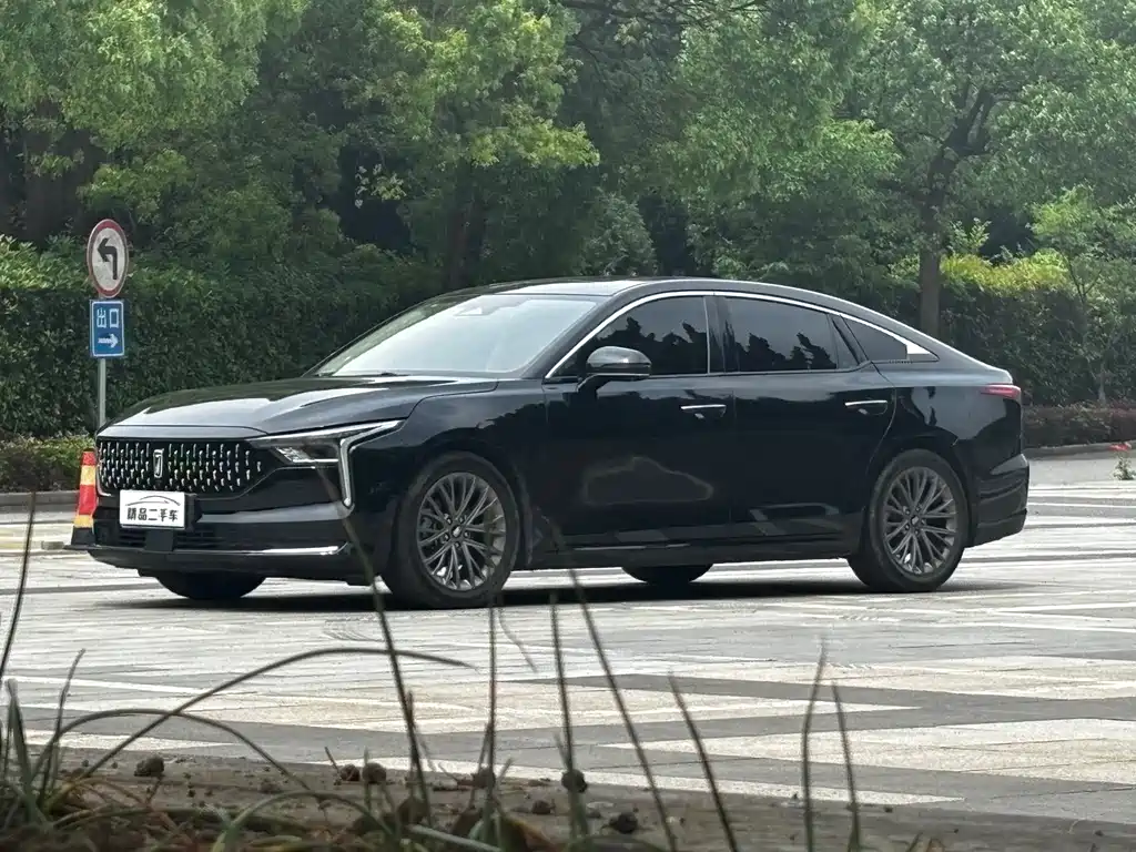 Купить Bestune B70