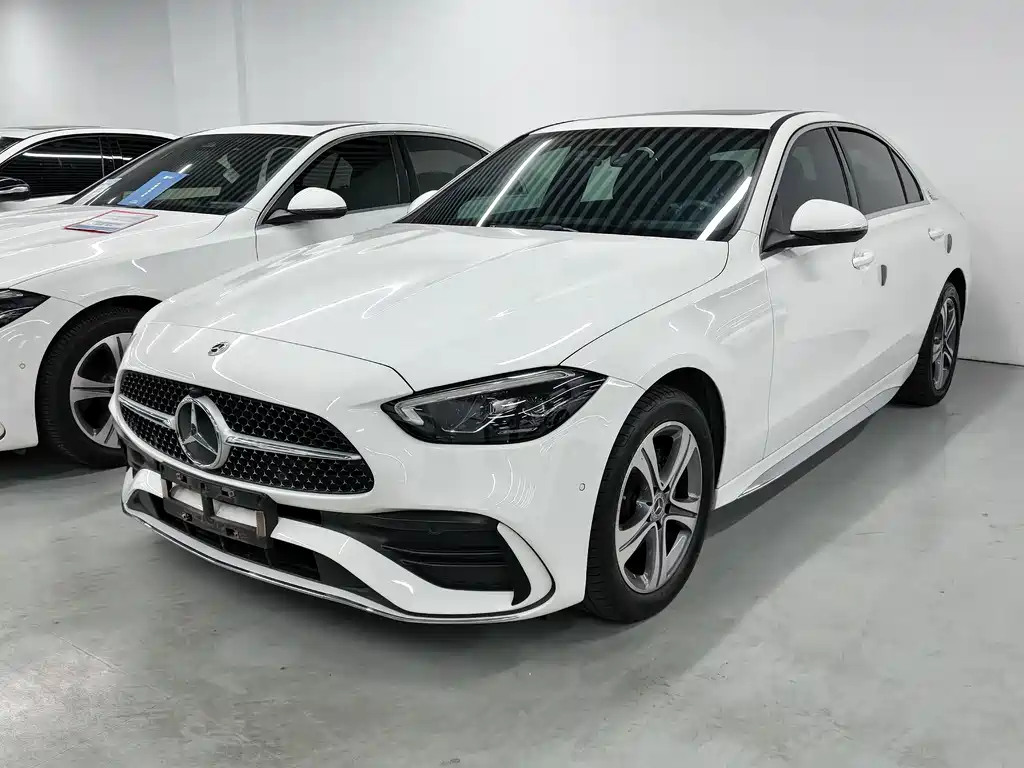 Mercedes-Benz C-Class — миниатюра 3