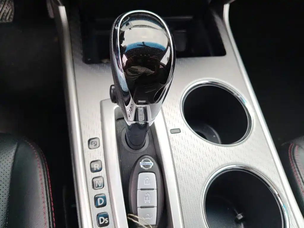 Nissan Teana — миниатюра 10