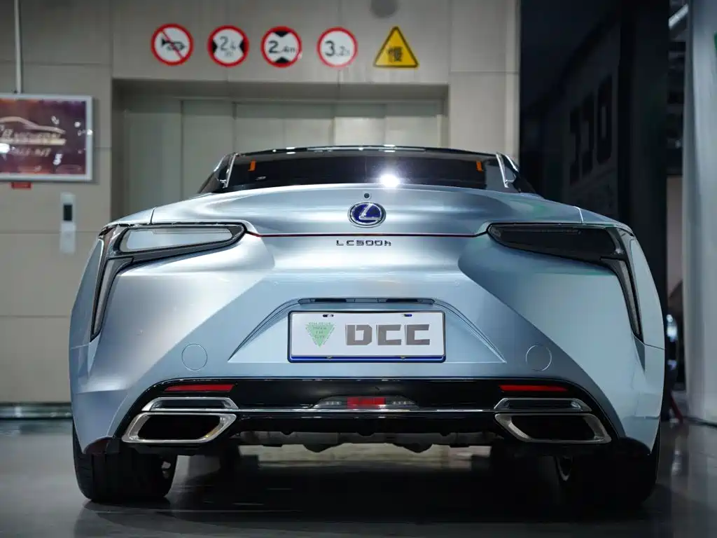 Lexus LC — миниатюра 20