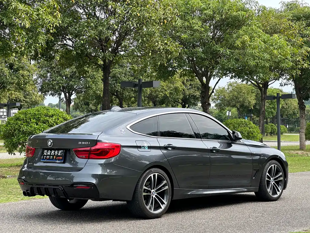 BMW 3 Series GT 3 GT 2019 330i xDrive M Sport