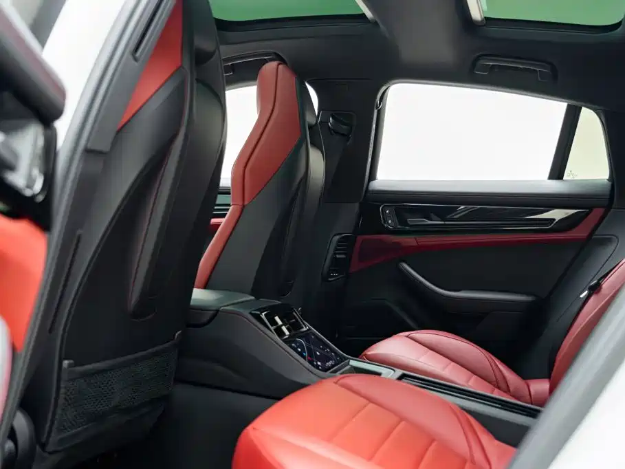 Porsche Panamera — миниатюра 9