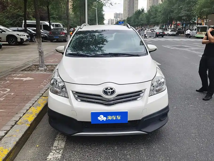 Toyota Verso — миниатюра 2