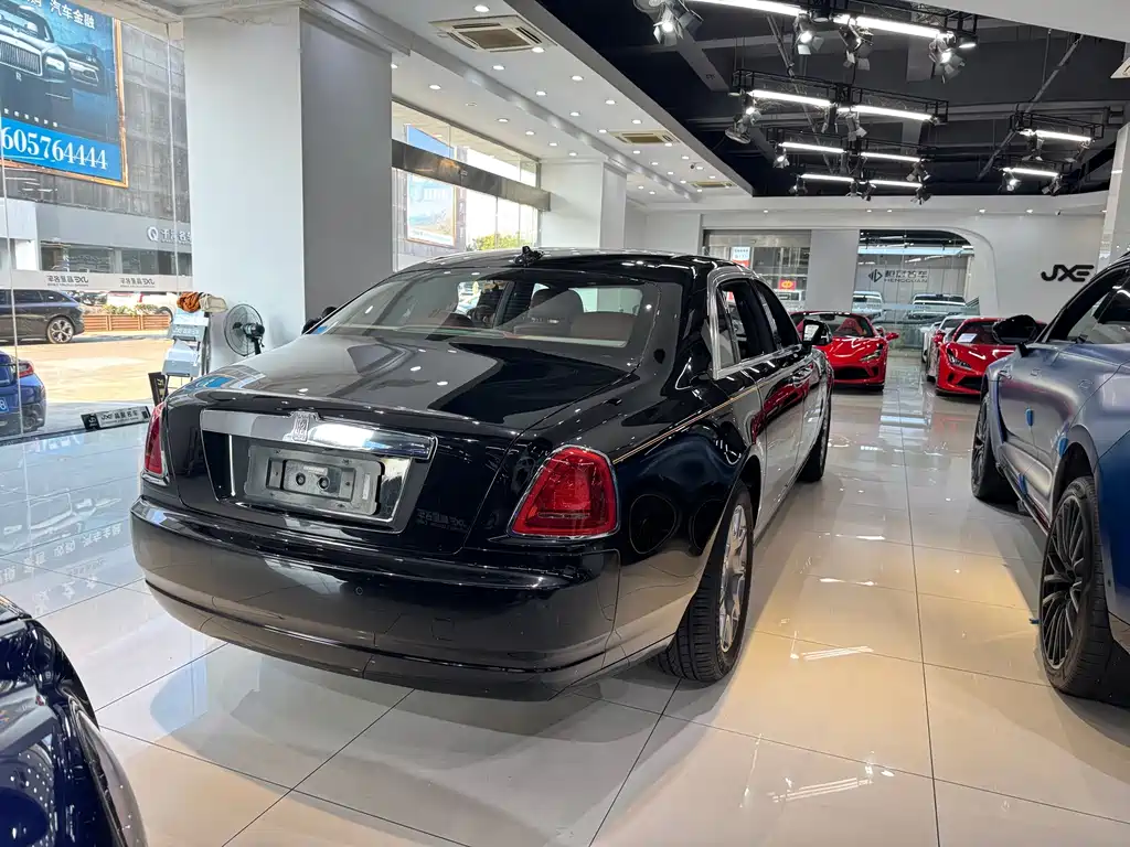 Rolls-Royce Ghost — миниатюра 11