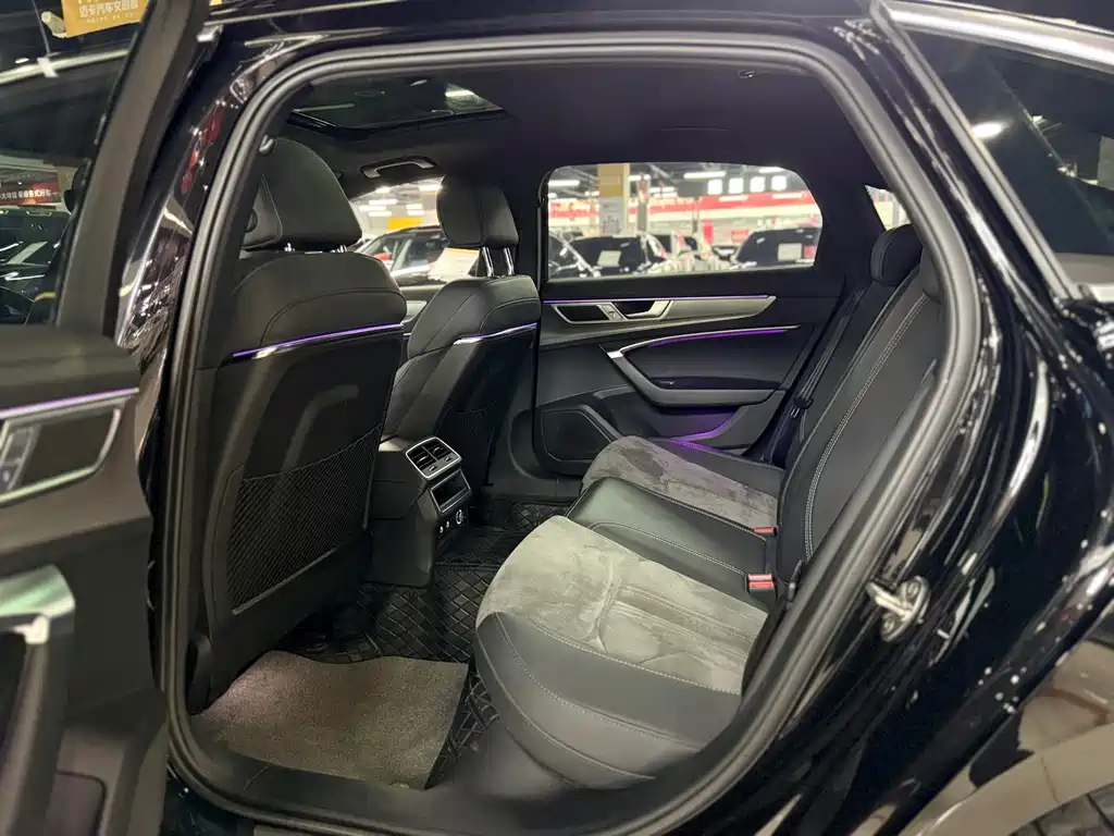 Audi A6L 2023 40 TFSI Luxury
