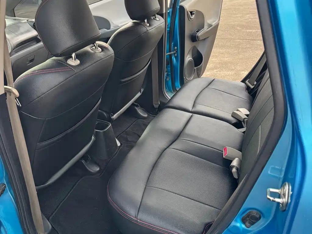 Honda Fit — миниатюра 12
