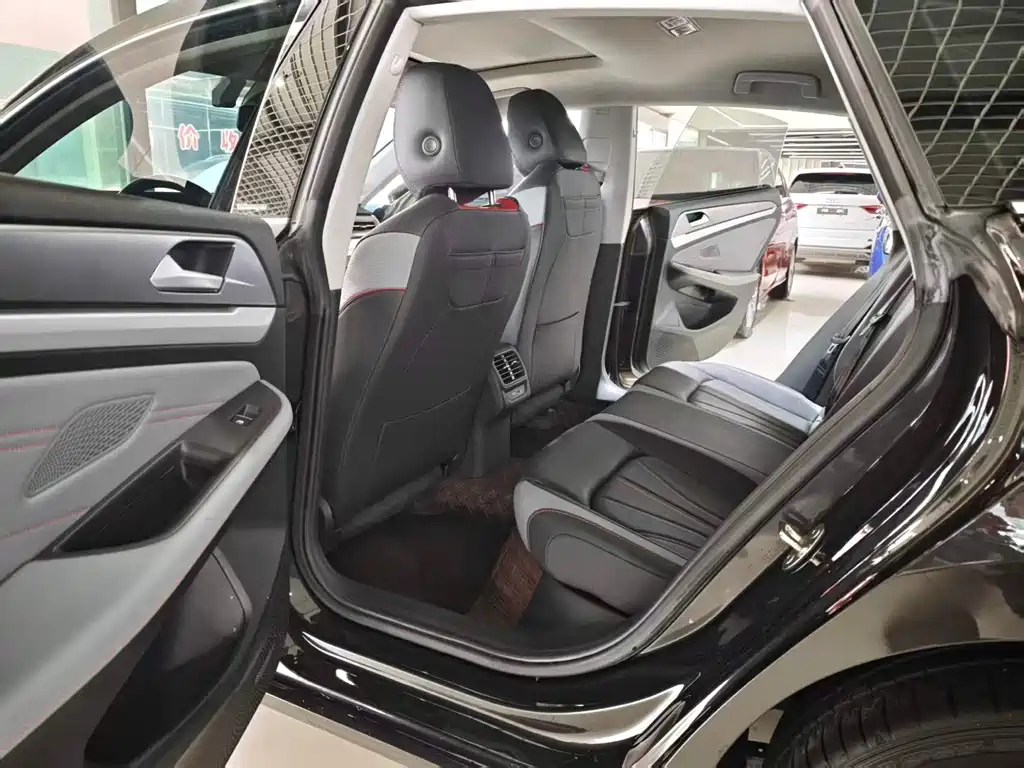 Volkswagen Lamando — миниатюра 8