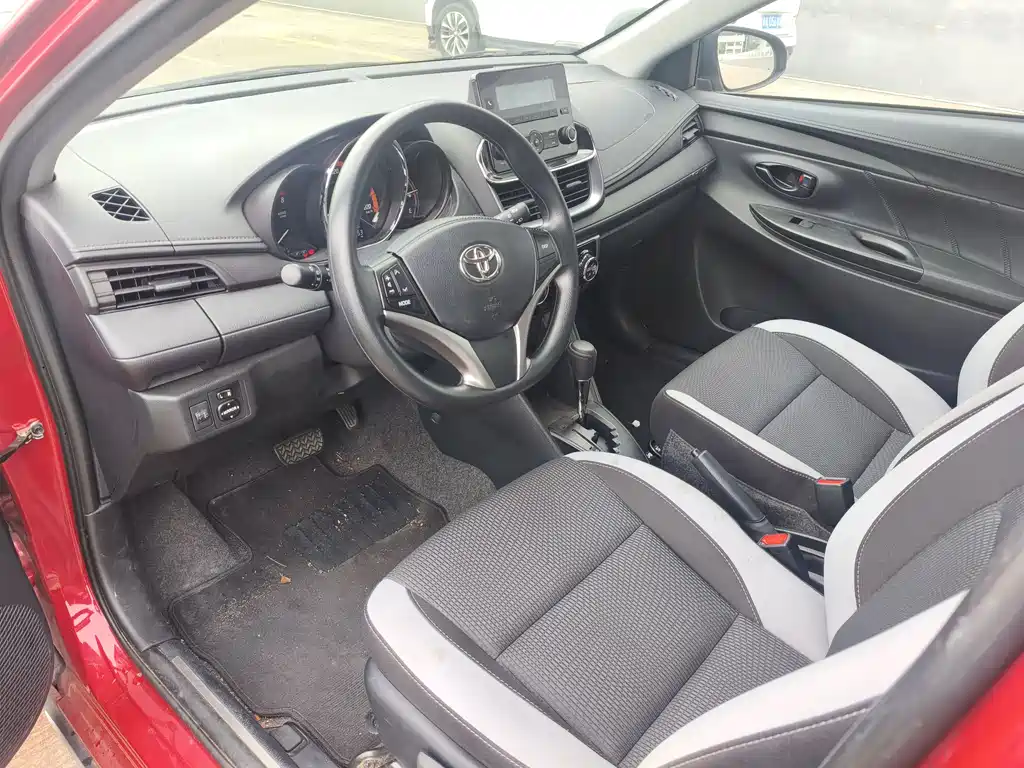 TOYOTA YARIS L ZHIXUAN