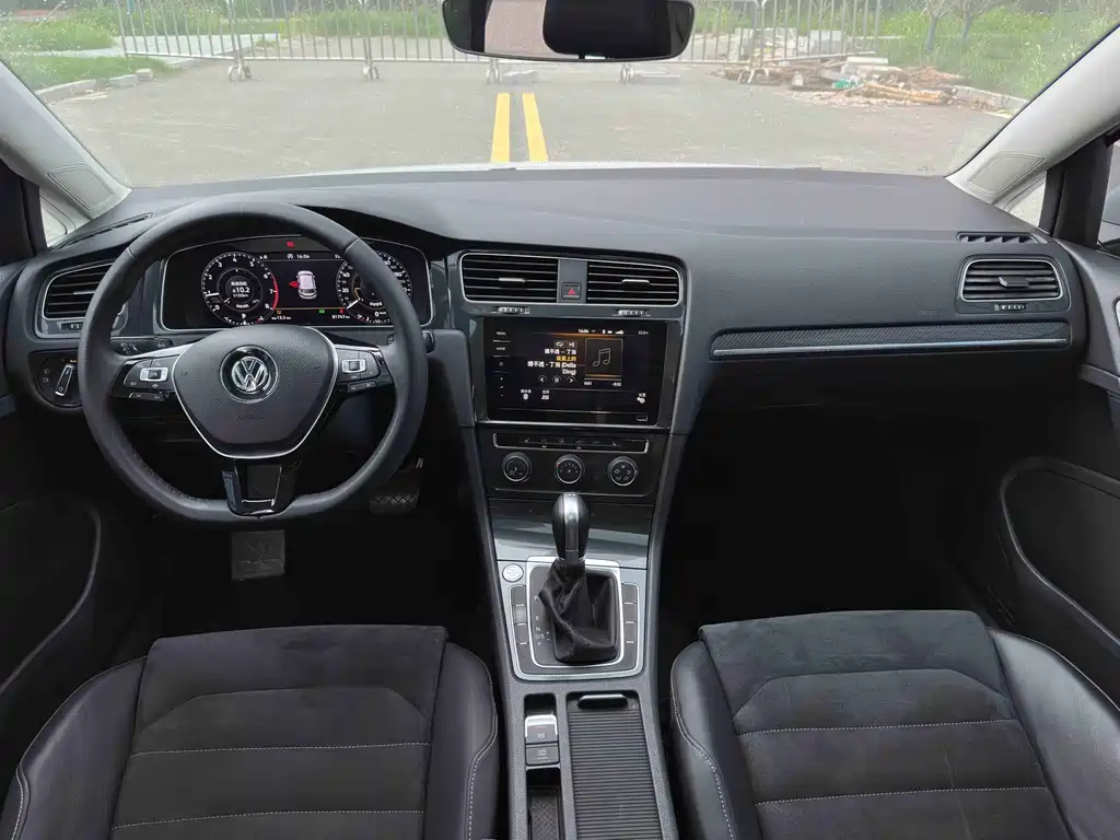 Volkswagen Golf — миниатюра 5