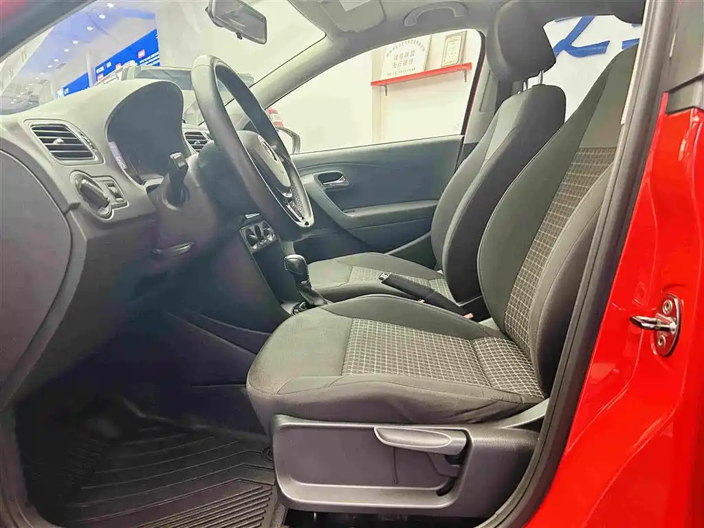 Volkswagen Polo — миниатюра 20