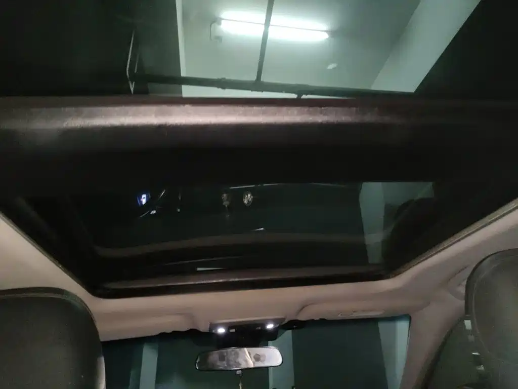 Toyota Camry — миниатюра 19