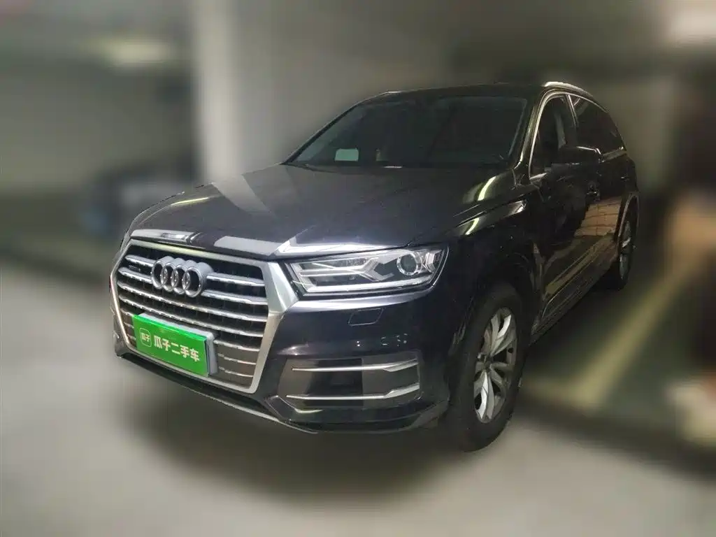 Купить Audi Q7