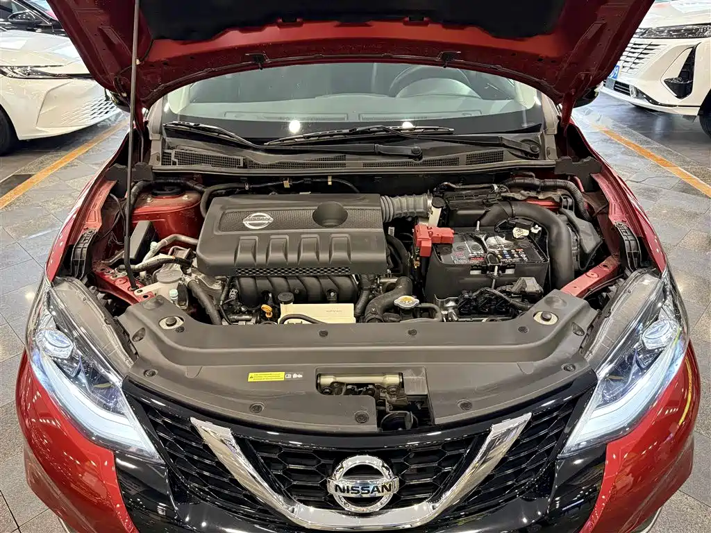 Nissan Tiida — миниатюра 27