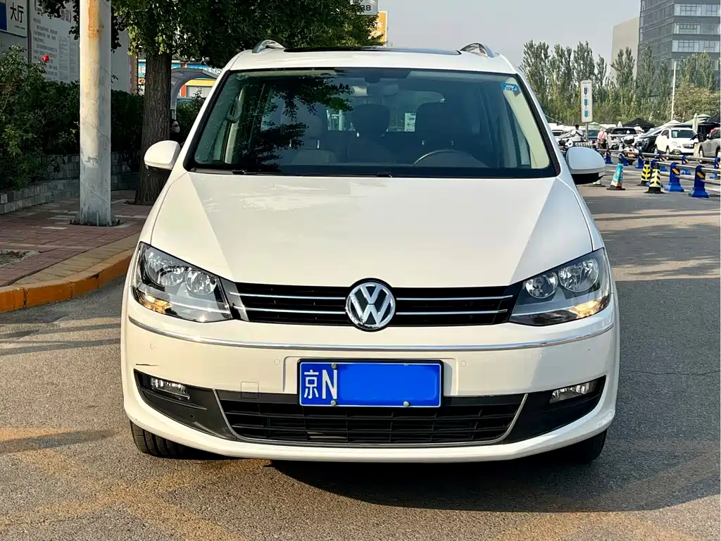 Volkswagen Sharan — миниатюра 2