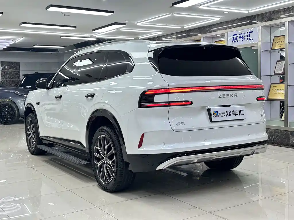 Zeekr 极氪8X — миниатюра 4