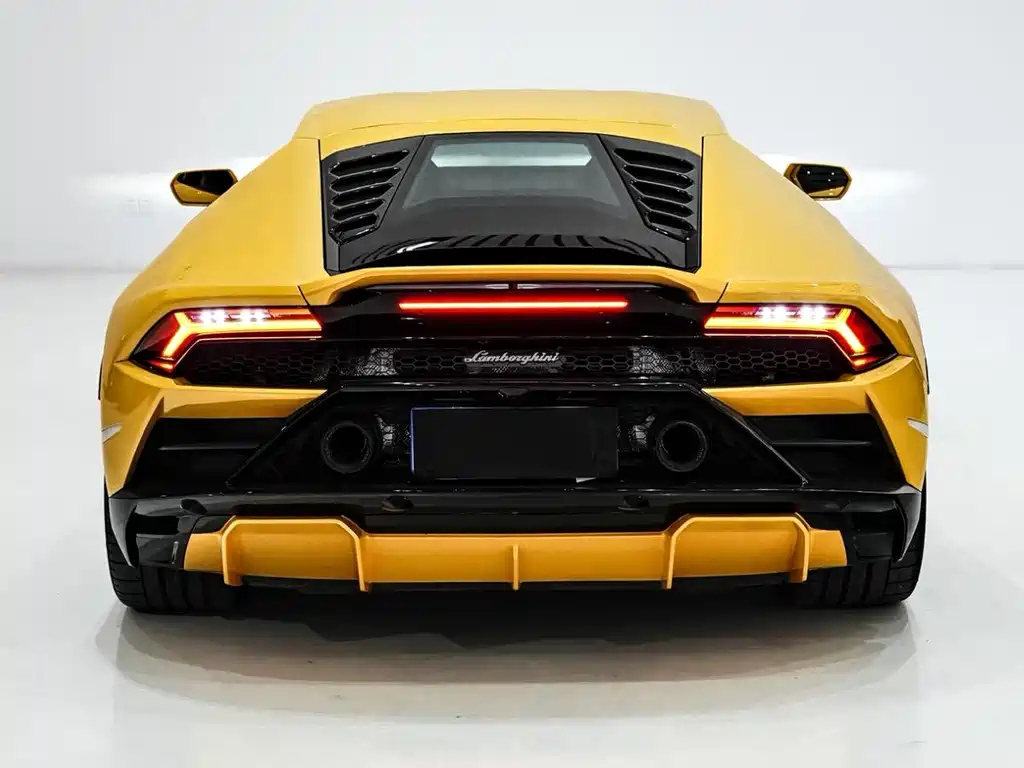 LAMBORGHINI HURACÁN