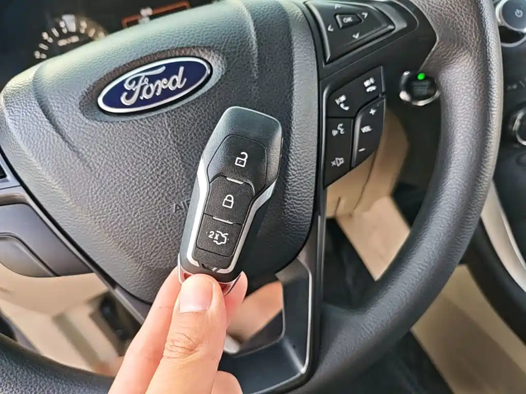 Ford Edge — миниатюра 9