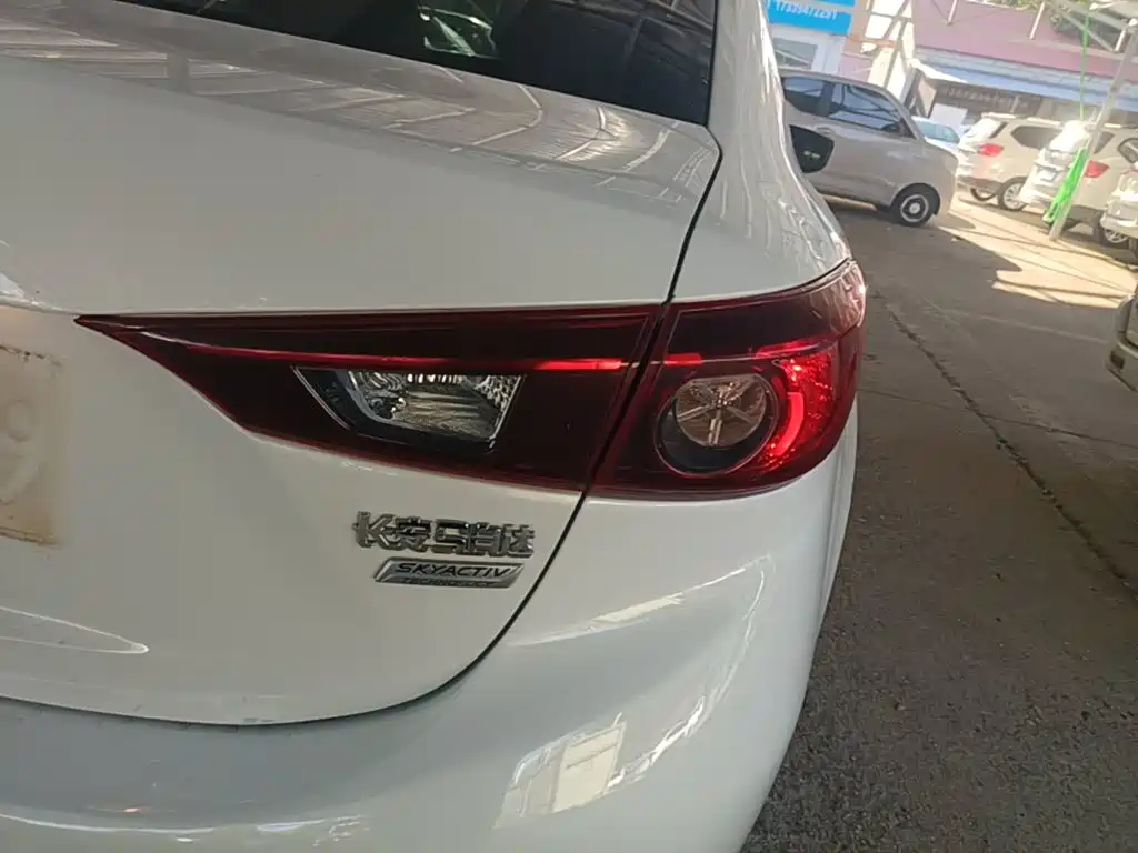 Mazda 3 Axela — миниатюра 8
