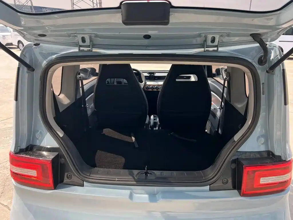 Wuling MINIEV — миниатюра 9