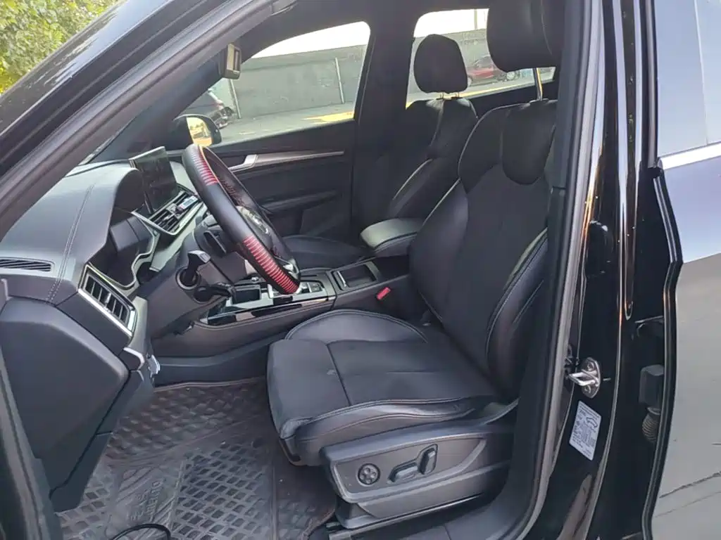 Audi Q5L Sportback — миниатюра 15