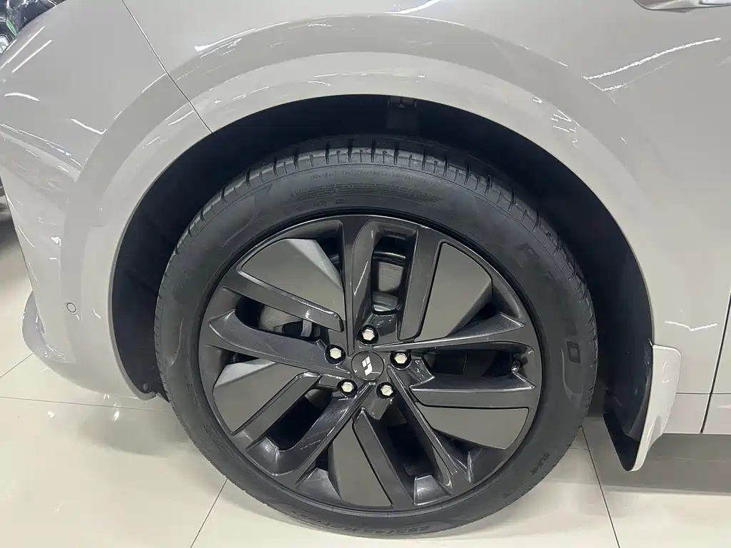 Li Auto Li L6 — миниатюра 18