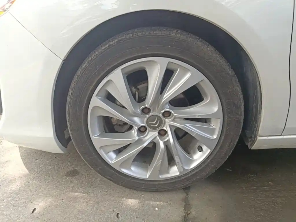 Citroen C4L — миниатюра 23