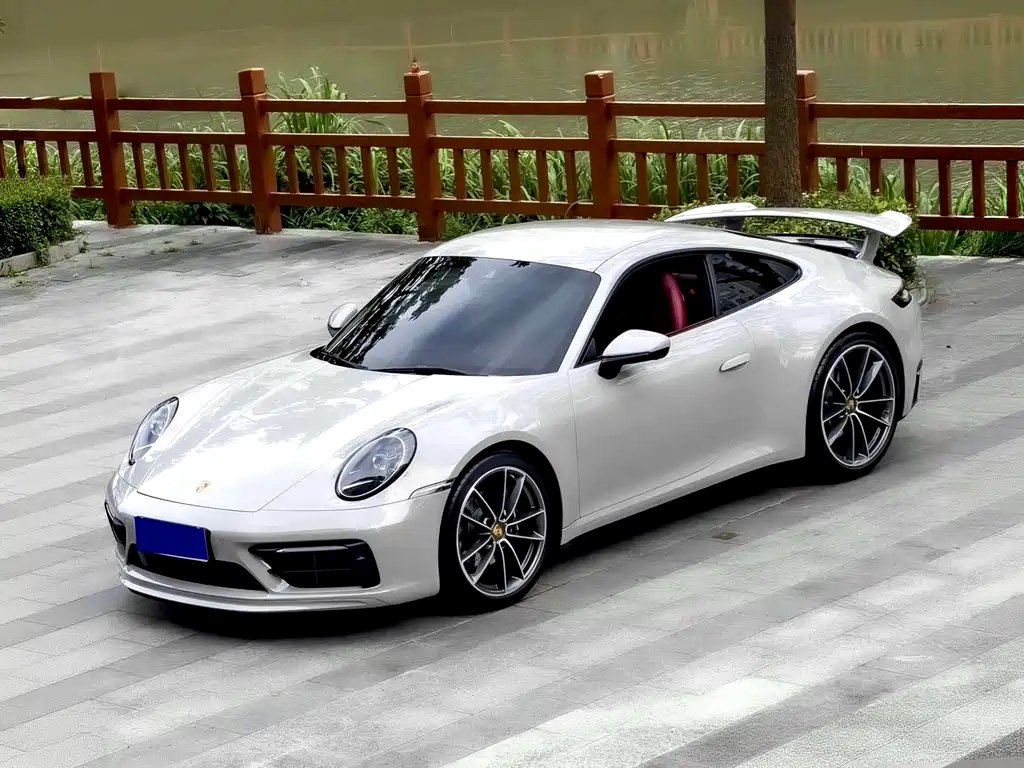 Porsche 911 2024