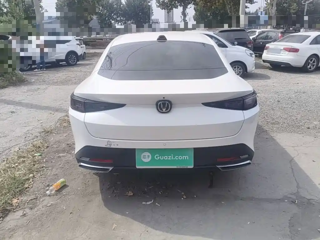 Changan Yida — миниатюра 6