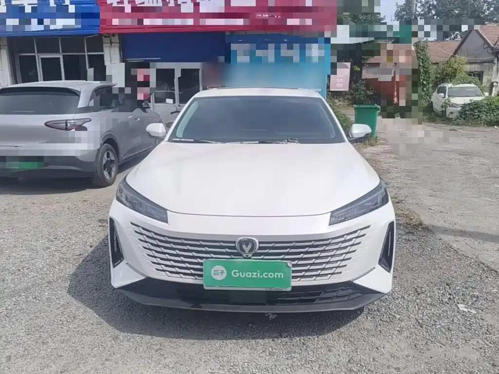 Changan Yida — миниатюра 3