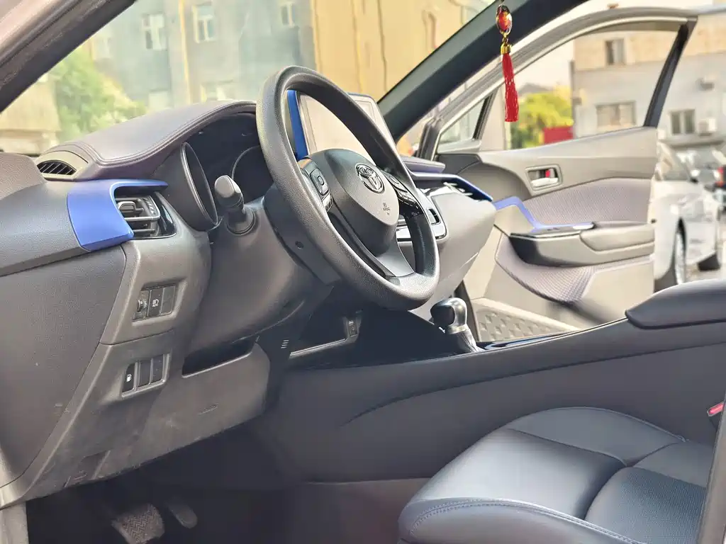 Toyota C-HR — миниатюра 10