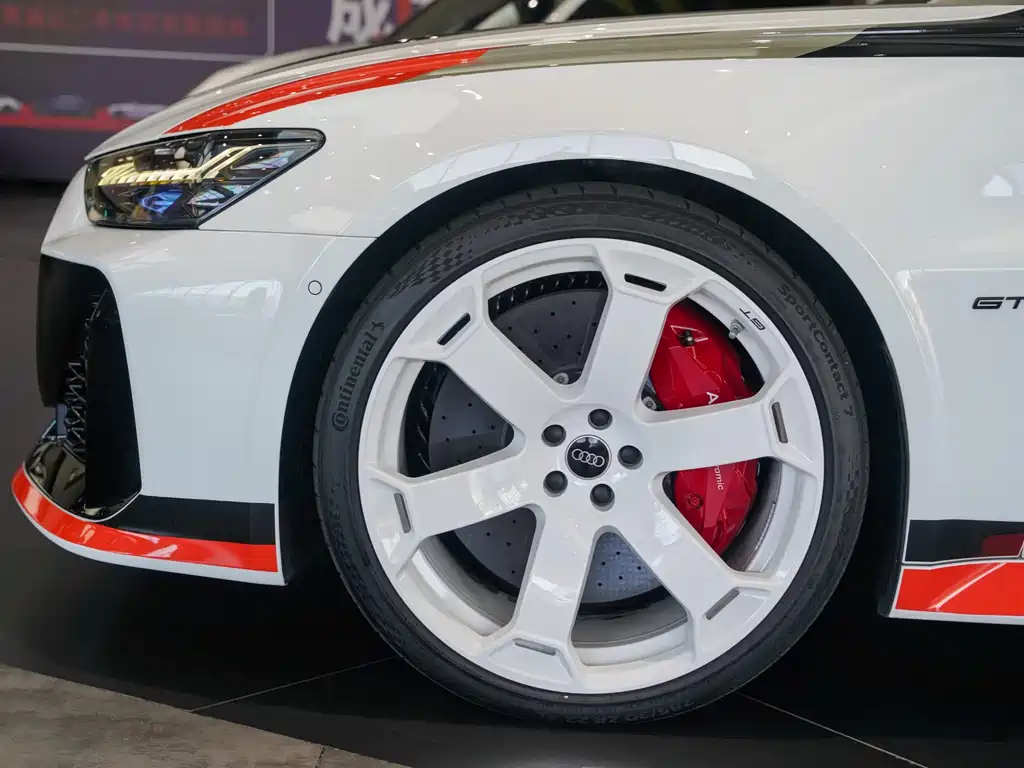 Audi RS 6 — миниатюра 7
