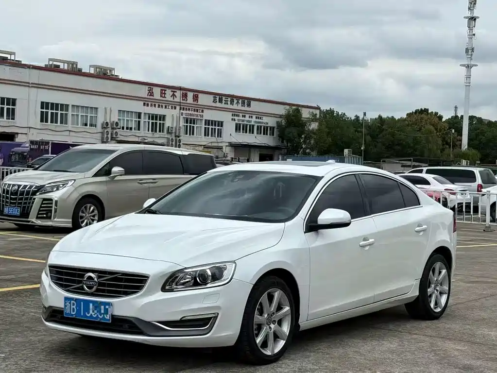 Volvo S60