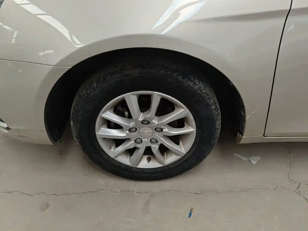 Geely Emgrand — миниатюра 23
