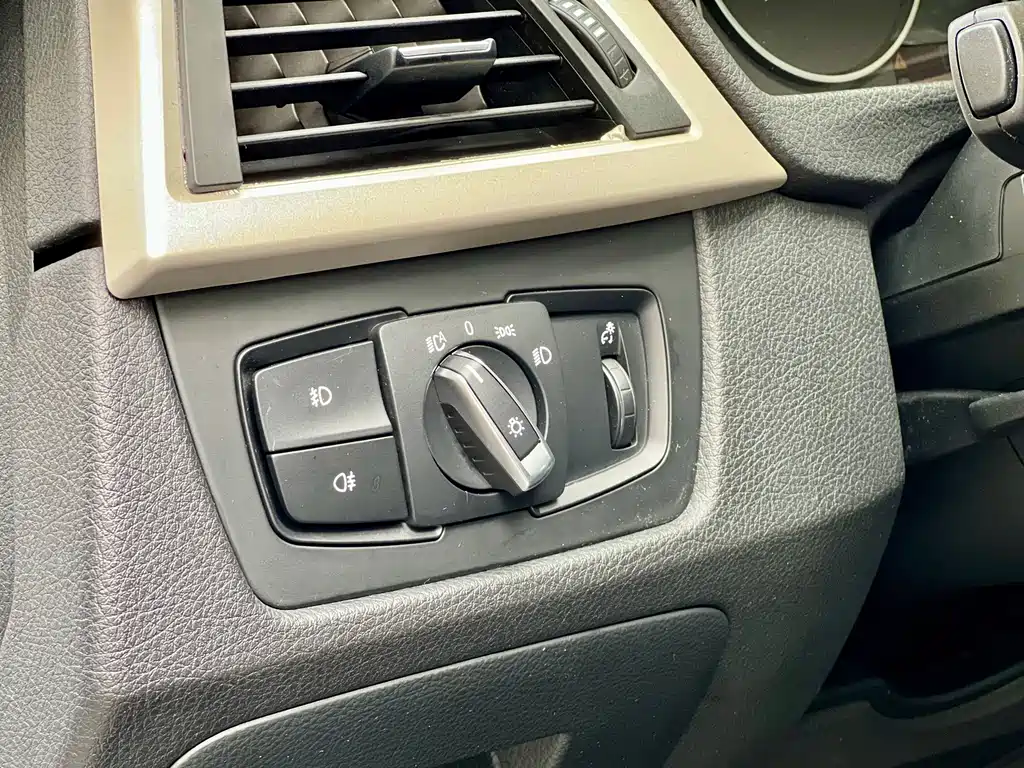 BMW 3 Series — миниатюра 21